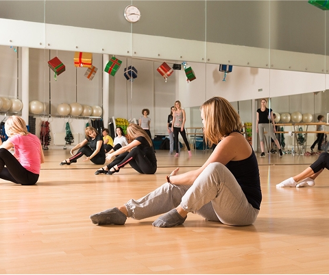 ACADEMIA DE BAILE CLAVE Y TUMBAO - Servicios